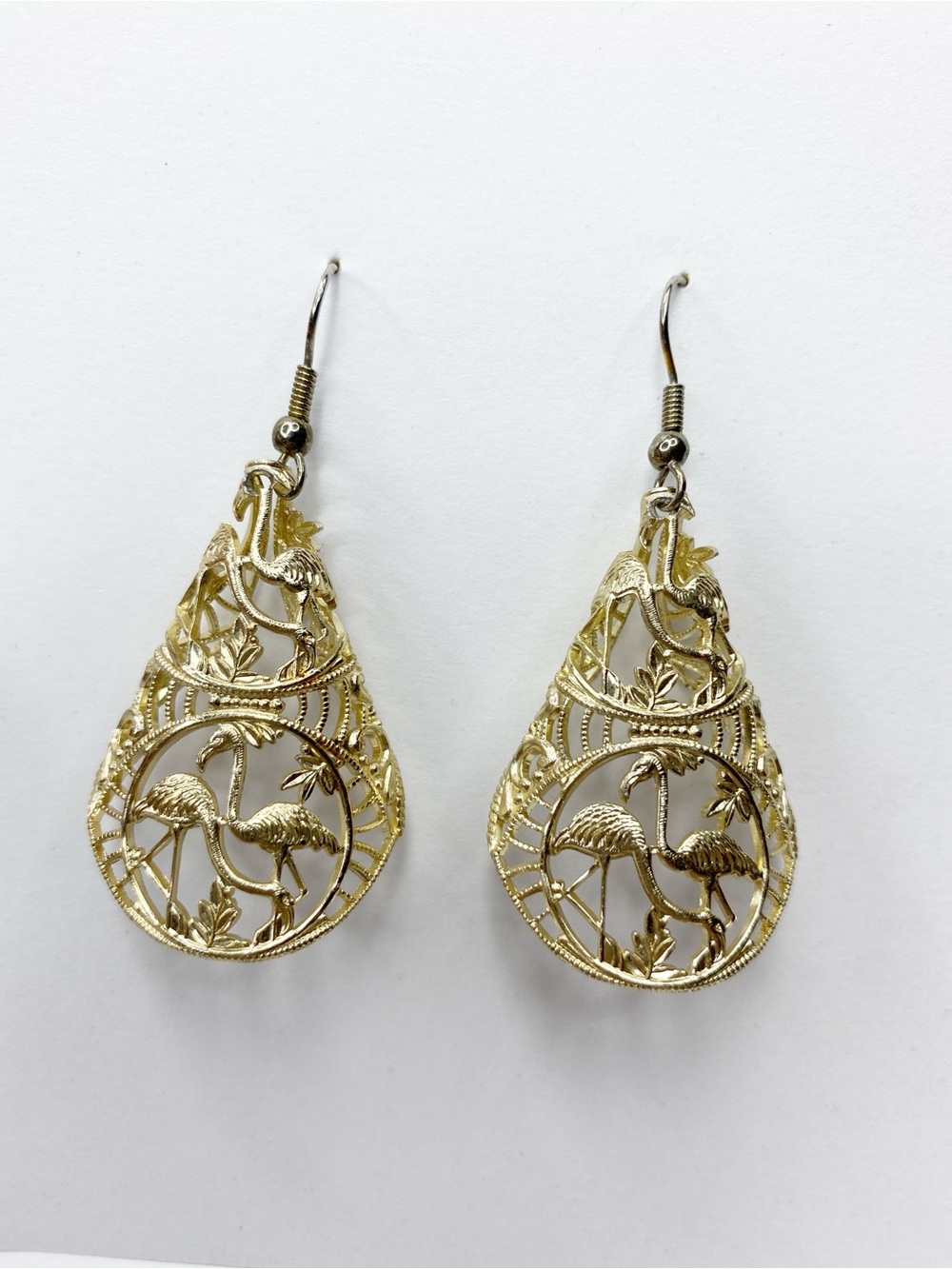 Vintage Gold Plated Flamingo Filigree Teardrop Dangle Earrings Tropical Boho
